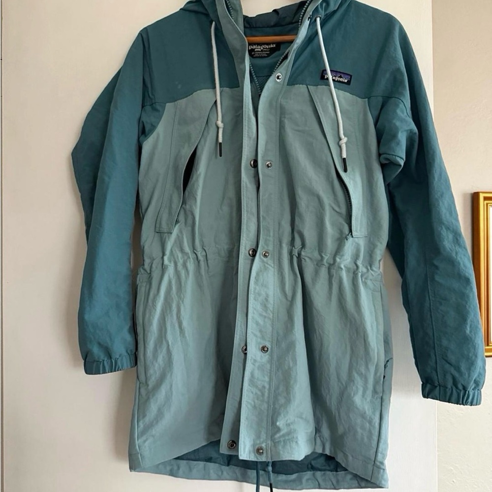 Patagonia long anorak